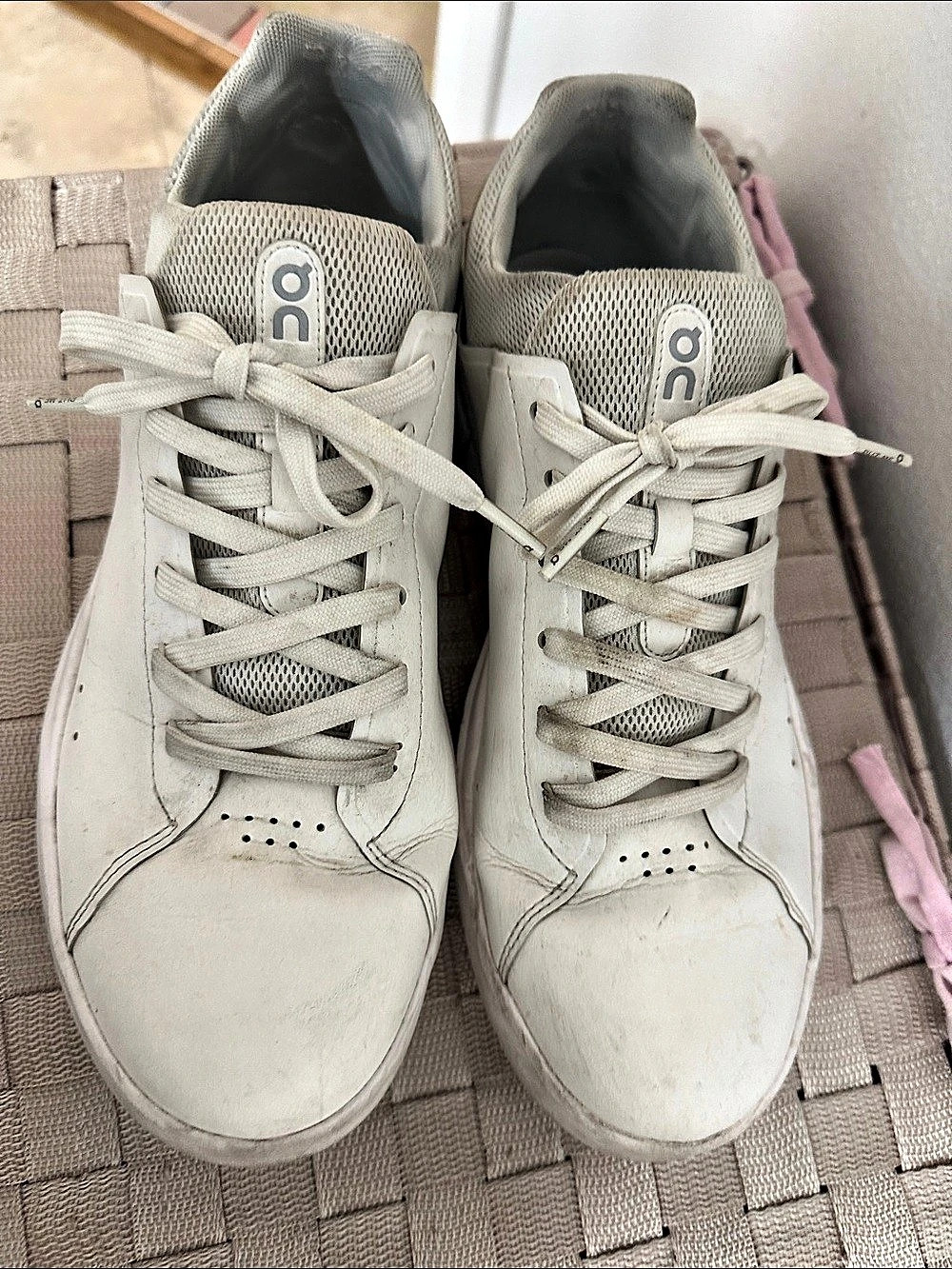 On The Roger Centre Court White Sneakers